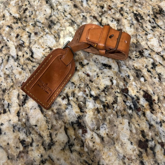 LOUIS VUITTON VACHETTA LUGGAGE TAG AND STRAP SET MADE IN FRANCE